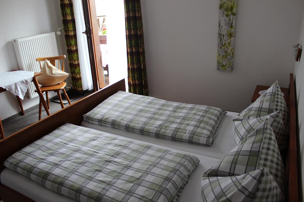 Haus Almrausch Hotel Seefeld in Tirol Kamer foto