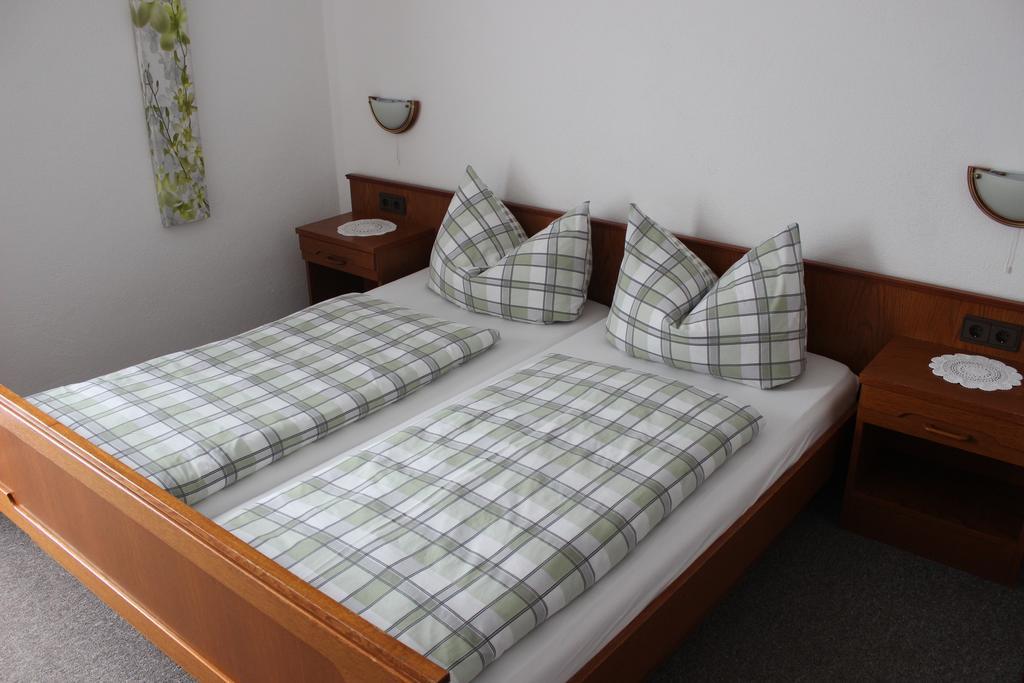 Haus Almrausch Hotel Seefeld in Tirol Kamer foto